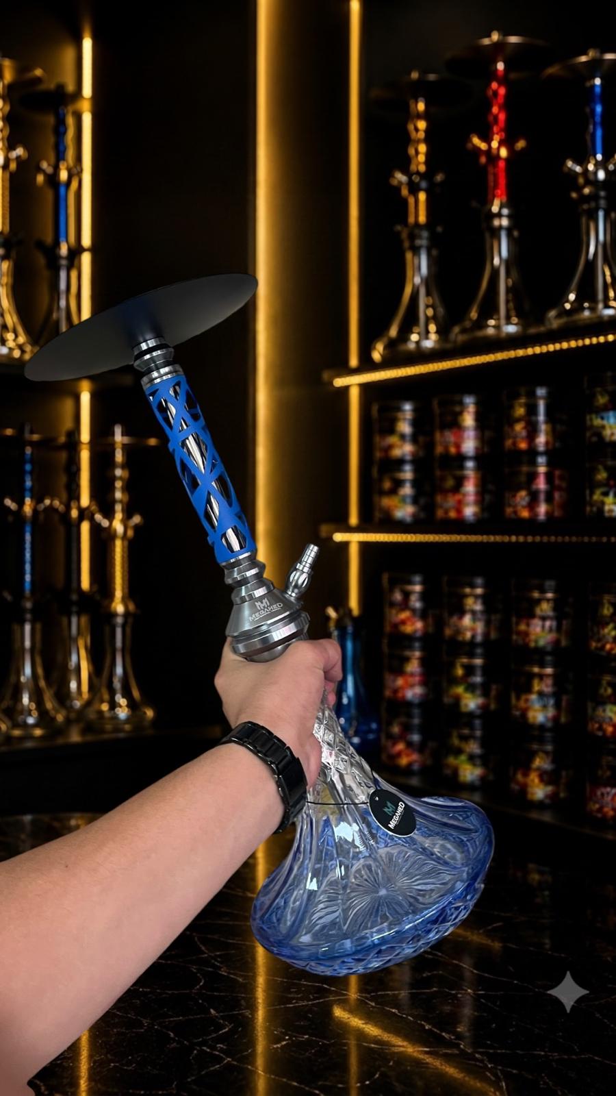Megahed mavi silikon kılıflı, kristal kesim cam nargile takımı